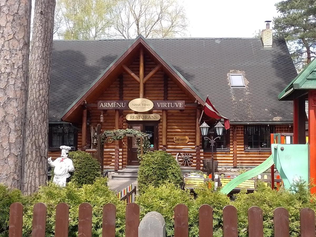 House, Garden & Sauna. Free Parking. Train Stop-200 M. Sea-1 Km. Jūrkalne Exterior foto